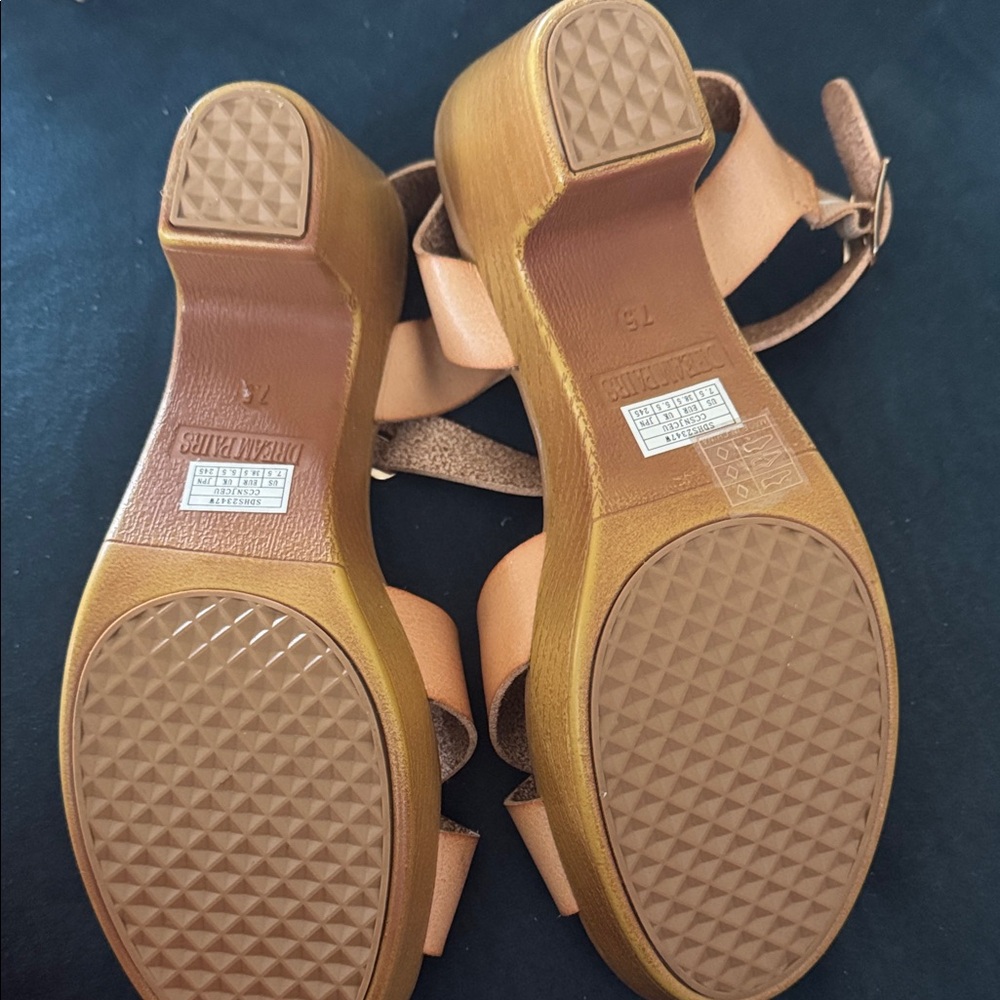 Dream Pairs Tan Open-Toe Sandals - Picture 2 of 3